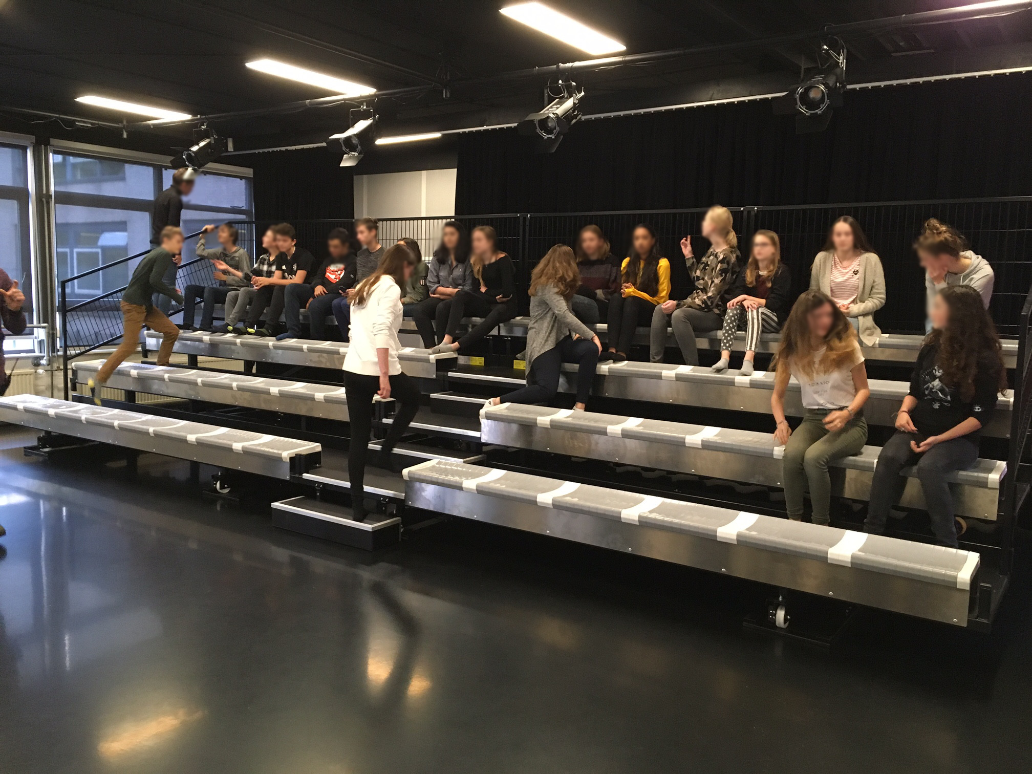 Mobiele telescopische tribune | TI58 | COS Tribune  Mobiele telescopische tribune | TI58 | COS Tribune