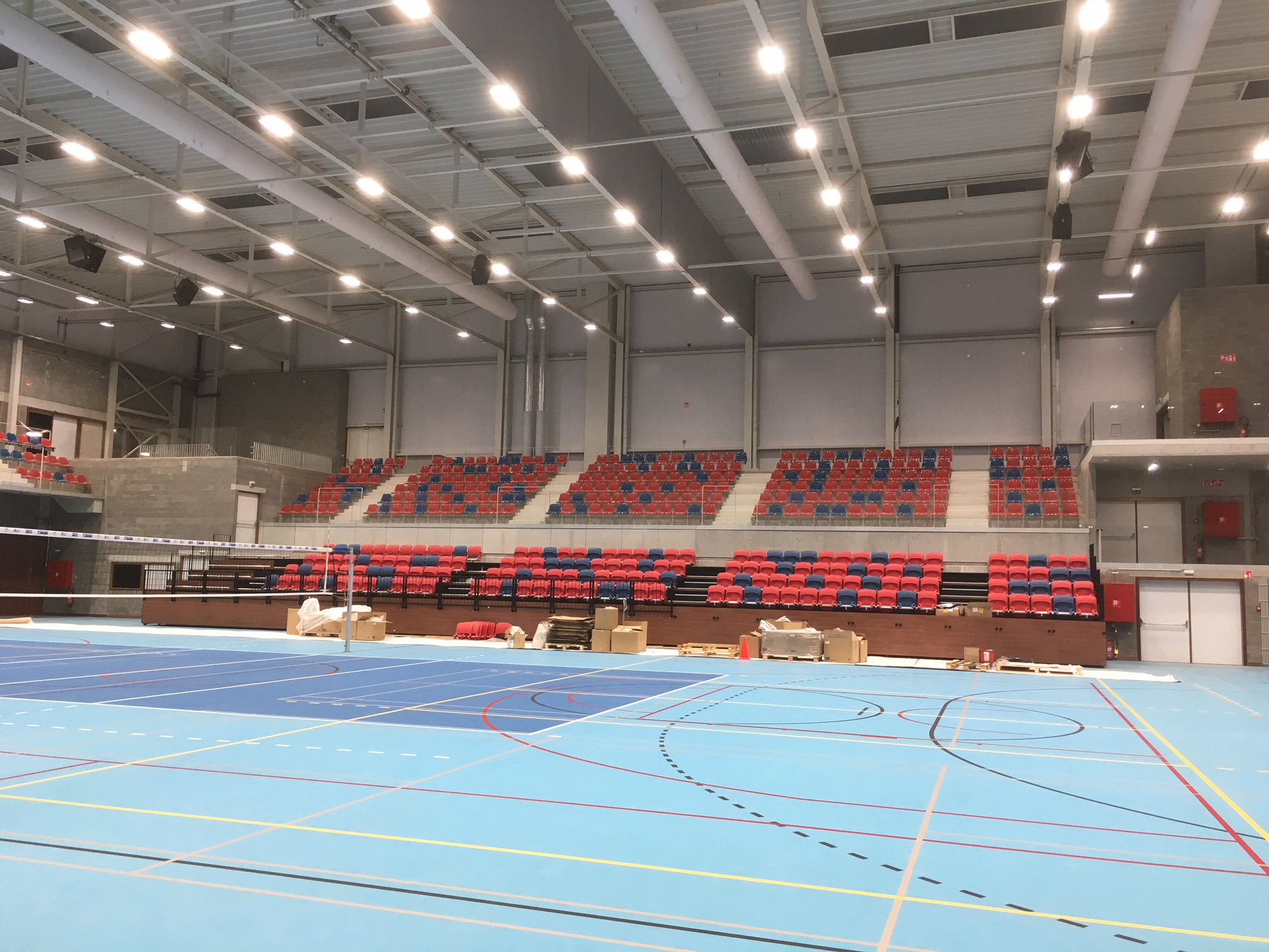 Telescopische tribune | Topsporthal Beveren | COS Tribune  Telescopische tribune | Topsporthal Beveren | COS Tribune