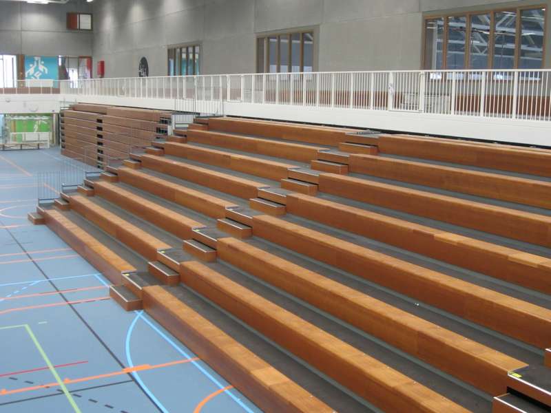 Telescopische tribune | Sport Vlaanderen Brugge - Julien Saelens | COS Tribune  Telescopische tribune | Sport Vlaanderen Brugge - Julien Saelens | COS Tribune