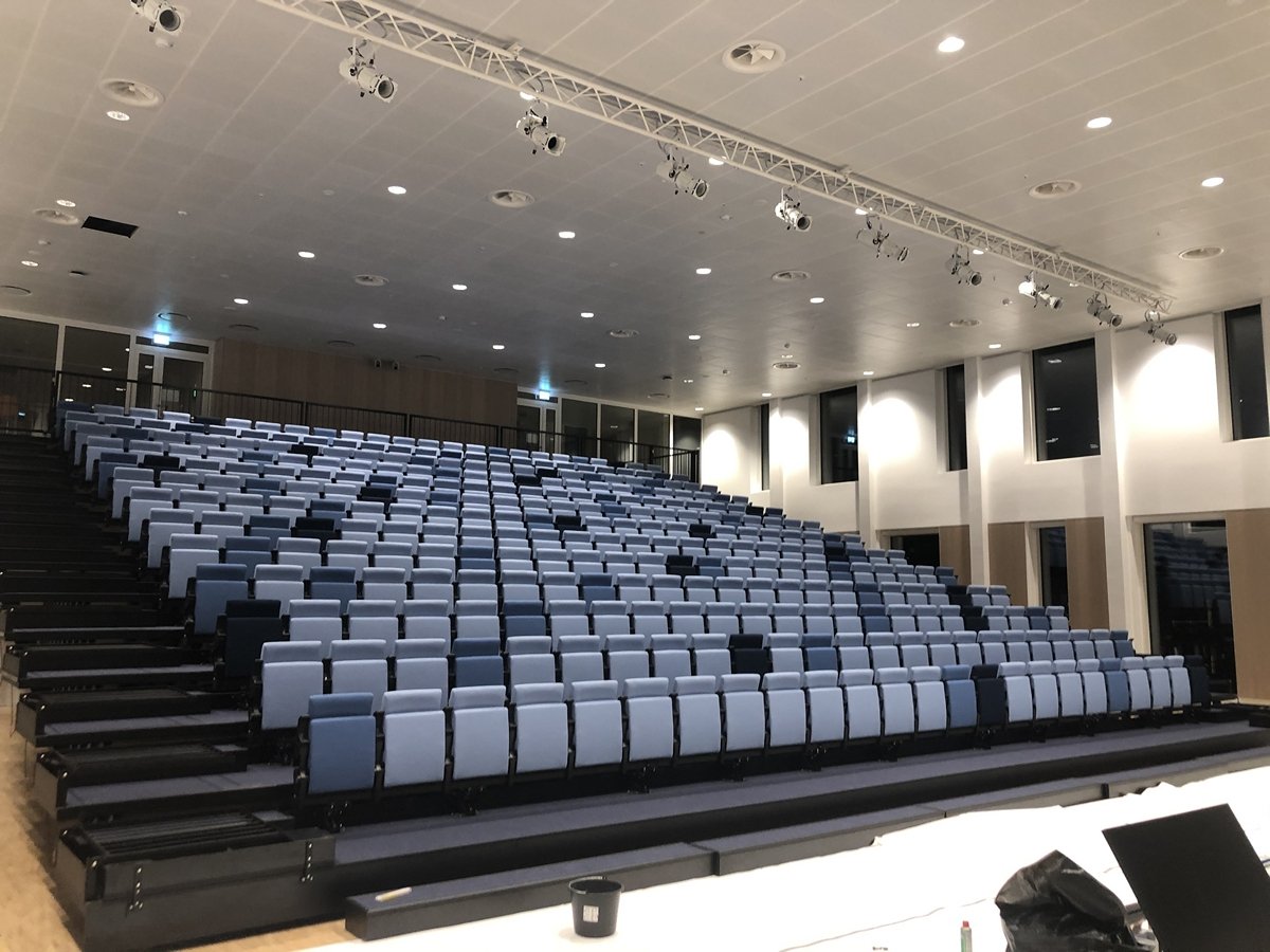 Hempel SA Lyngby - corporate auditorium HQ | COS Tribune  Hempel SA Lyngby - corporate auditorium HQ | COS Tribune